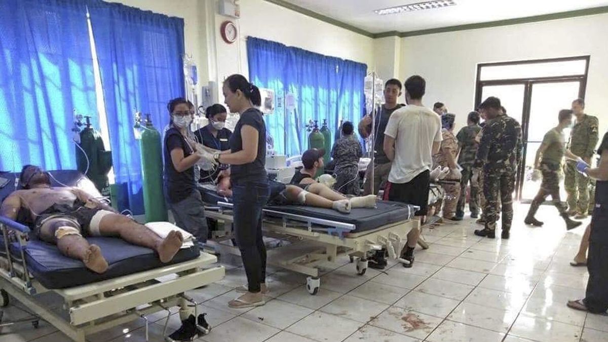 Zranění při atentátu ve městě Jolo 