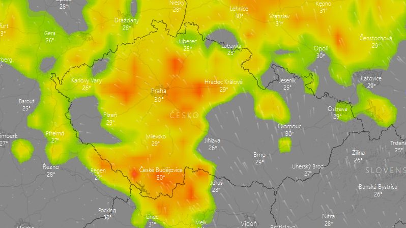 Bouřky nad Českem 10. června 2019 kolem 16:00.