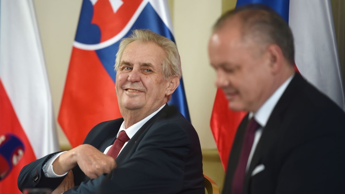 Český prezident Miloš Zeman a jeho slovenský protějšek Andrej Kiska.