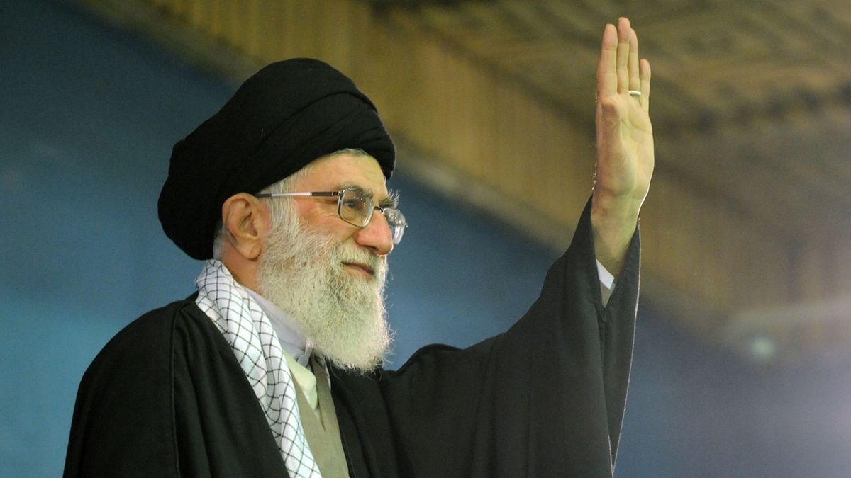 Íránský ajatolláh Alí Chameneí