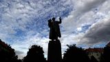 Češi musí obnovit Koněvův památník v Praze, vzkazuje ruský ministr zahraničí