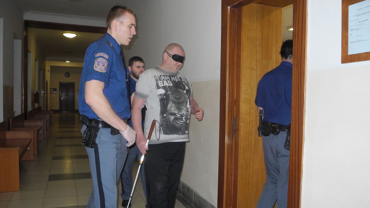 Obžalovaný Maroš Gajdošík u ostravského soudu