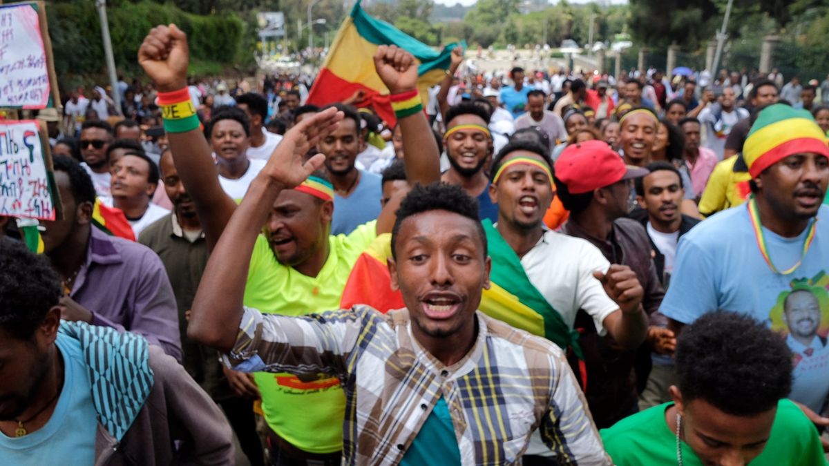 Etiopané při demonstraci na podporu premiéra Abiyho Ahmeda v Addis Abebě