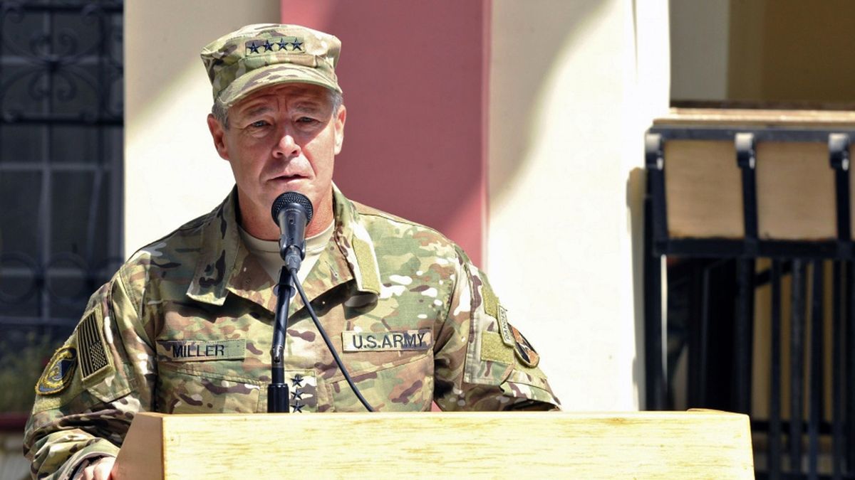 Vrchní velitel spojeneckých sil v Afghánistánu americký generál Scott Miller