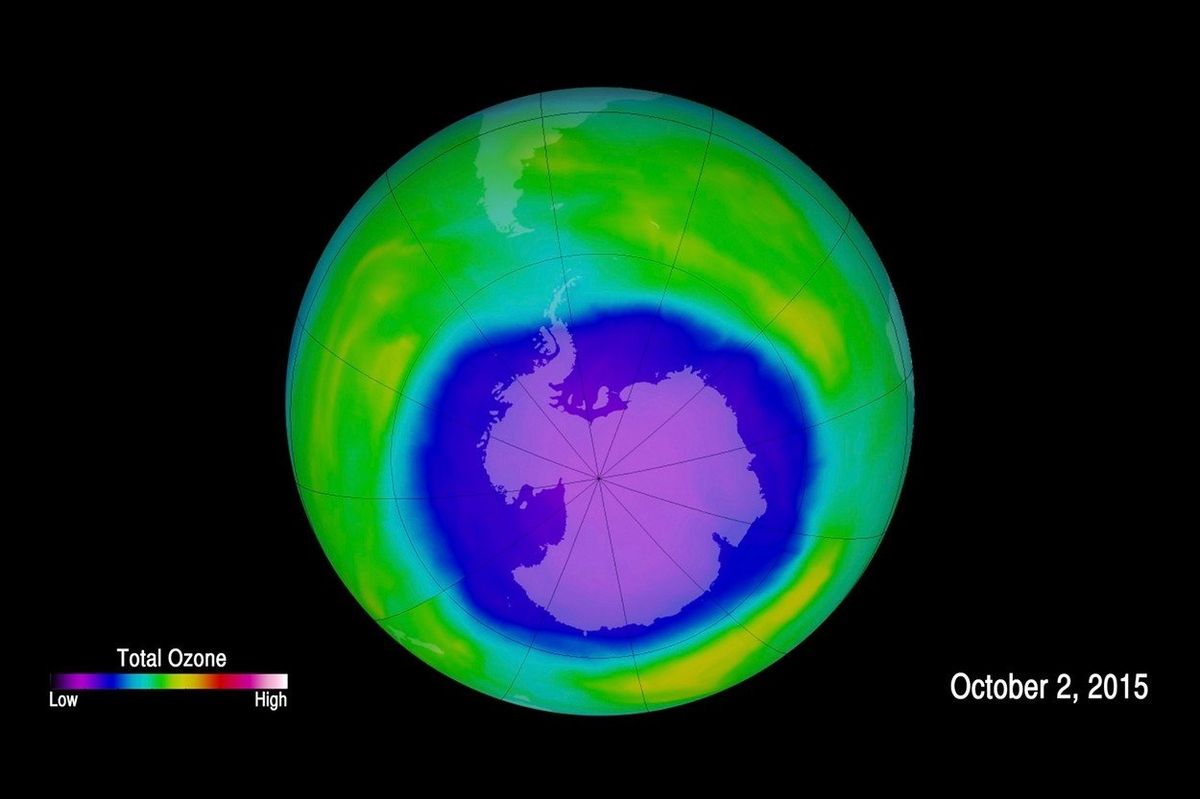 Maximum ozonové díry nad Antarktidou v roce 2015. Ilustrační snímek