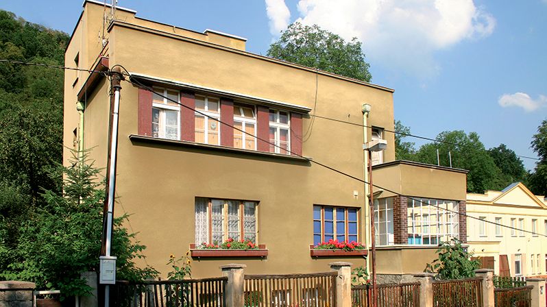 Vila s adresou: V zahrádkách 32, čp. 599, Ústí and Labem.