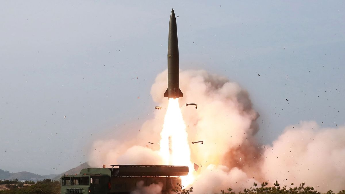 Test severokorejské balistické rakety krátkého doletu 
