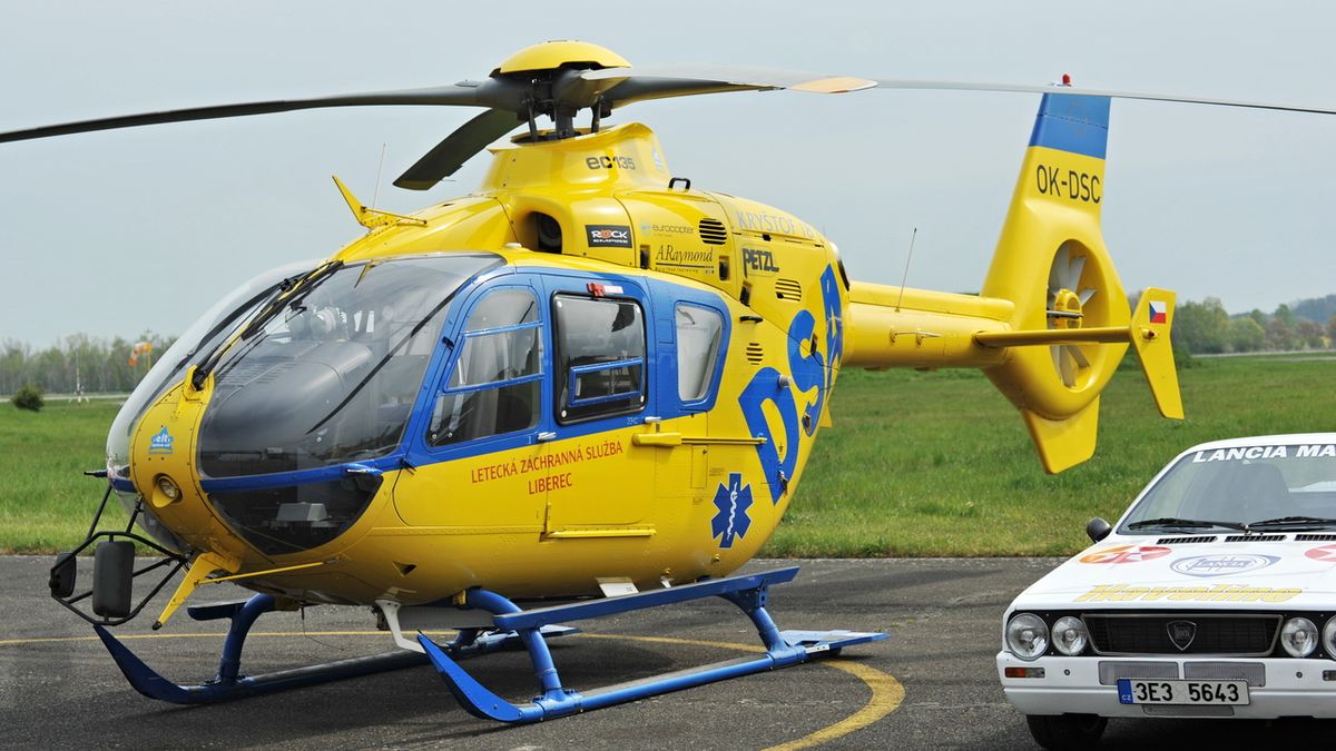 Vrtulník společnosti DSA. Ilustrační foto