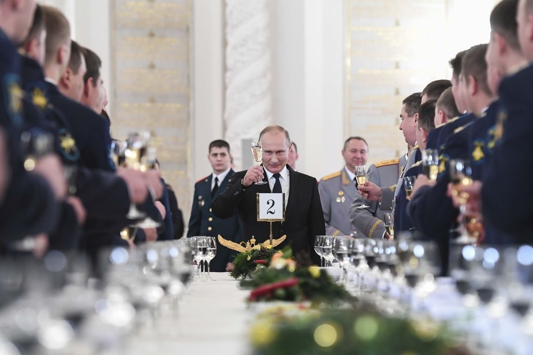 Ruský prezident Vladimir Putin s veterány ze Sýrie
