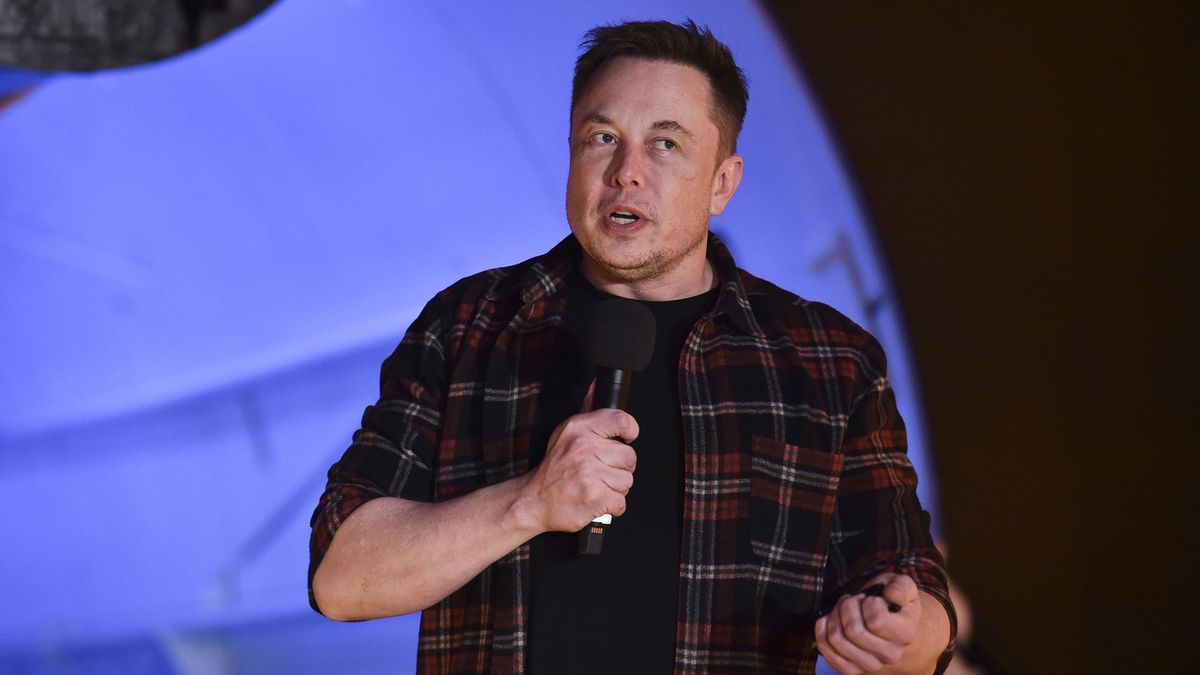 Miliardář Elon Musk při představování tunelu pro superrychlou jízdu