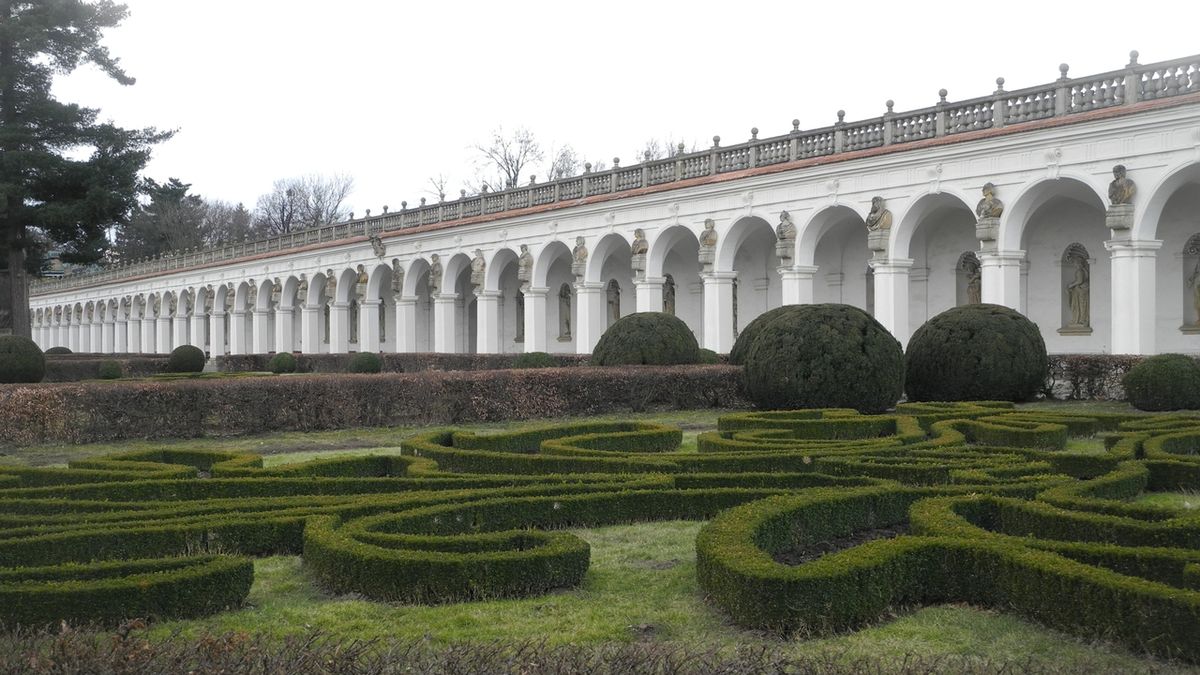 Květná zahrada v Kroměříži zůstane státu, arcibiskupství neuspělo