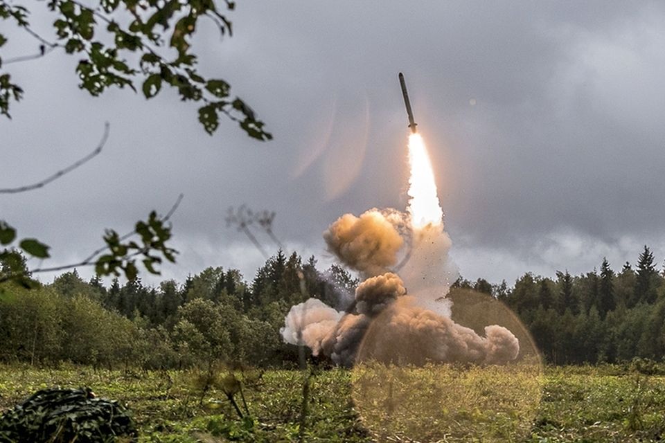 Rusové začali nacvičovat použití nestrategických jaderných zbraní