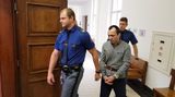 Gruzínci, který hlídal vraždu podnikatele v Praze, soud snížil trest