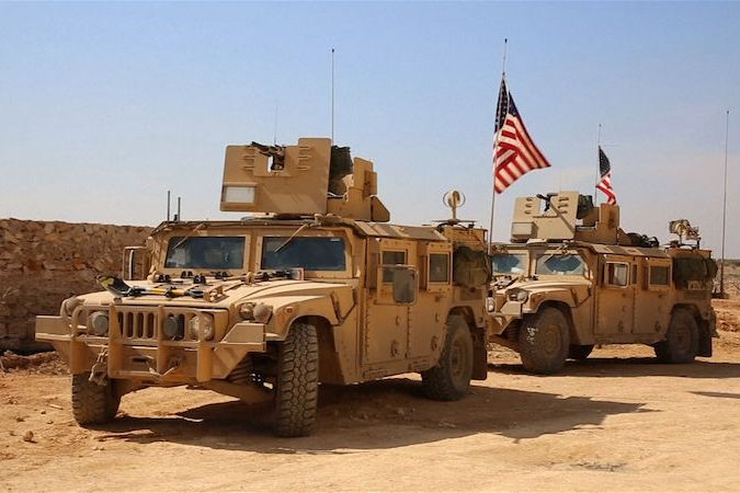 BEZ KOMENTÁŘE: Americké jednotky v Sýrii se připarvují na ofenzivu Rakky