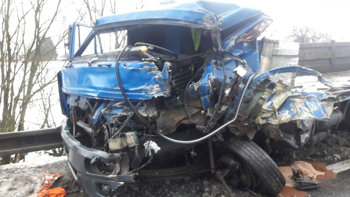 Nehoda čtyř aut na Svitavsku
