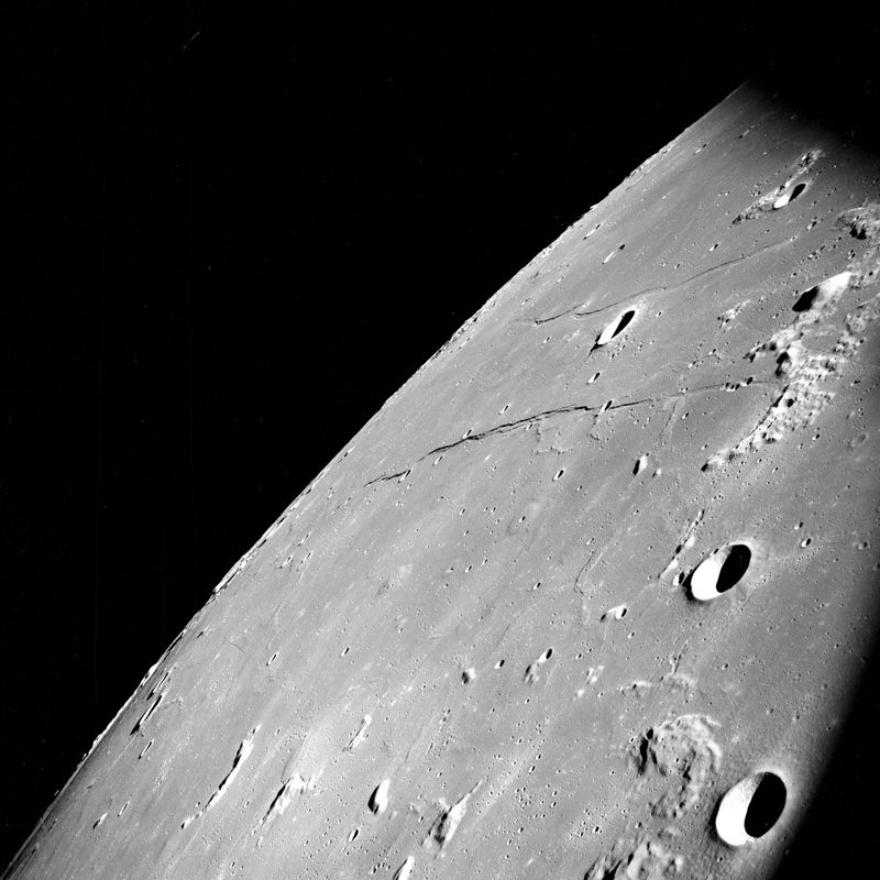 Moře klidu na záběru z kabiny Apolla 8