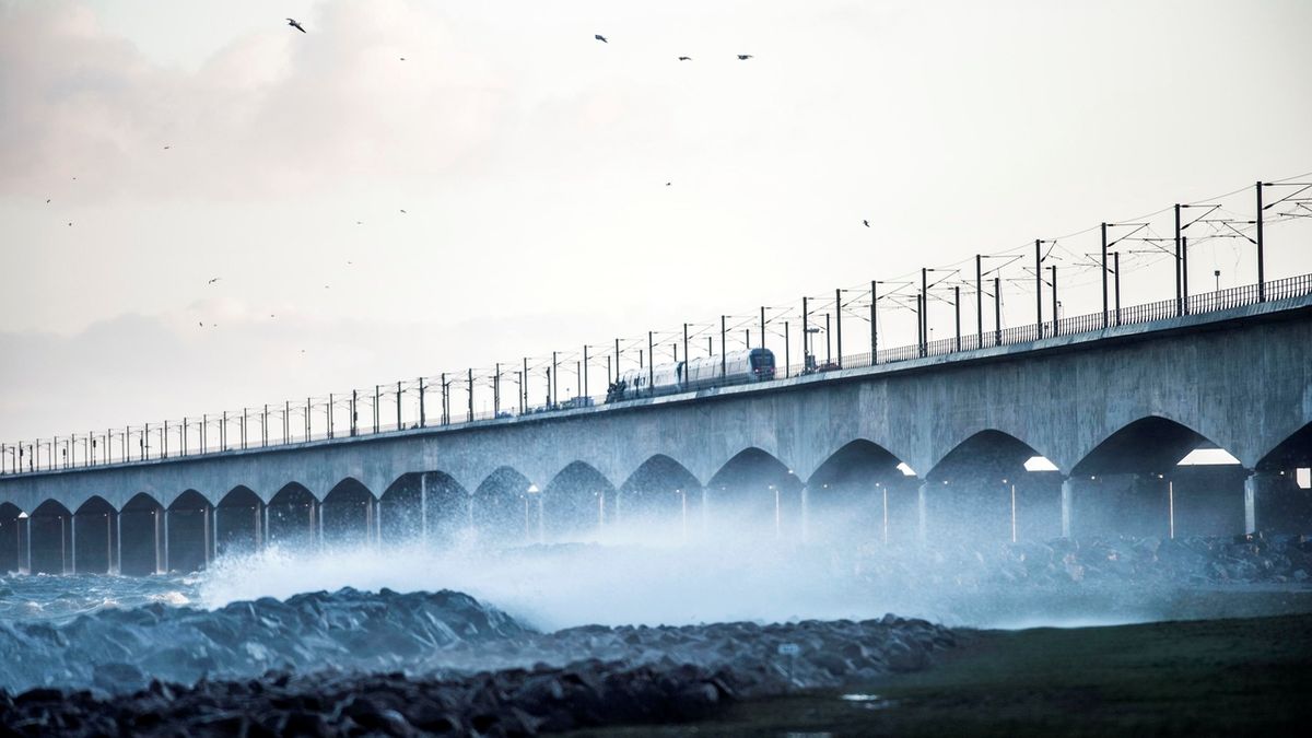 Most, který spojuje dánské ostrovy Sjaeland a Fyn, uzavřela dopravní nehoda