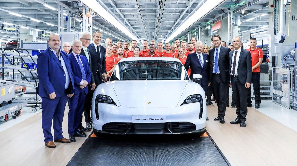 Porsche v pondělí 9. září oficiálně spustilo výrobu Taycanu.