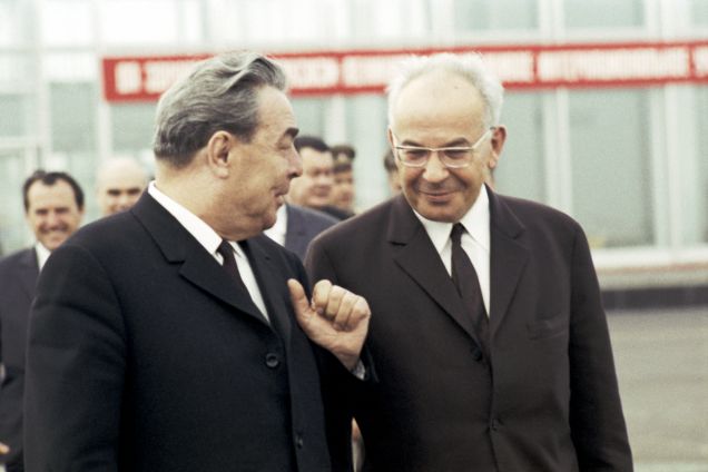 Gustáv Husák (vpravo) s Leonidem Iljičem Brežněvem v červnu 1969