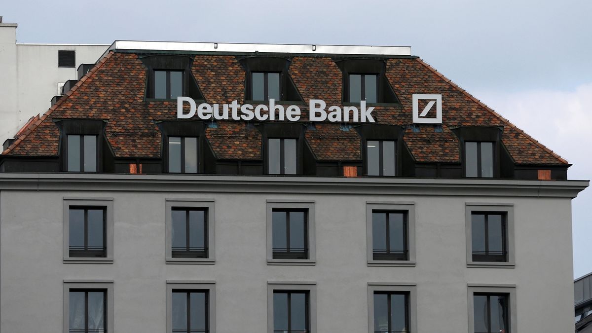 Na snímku pobočka Deutsche Bank v Ženevě