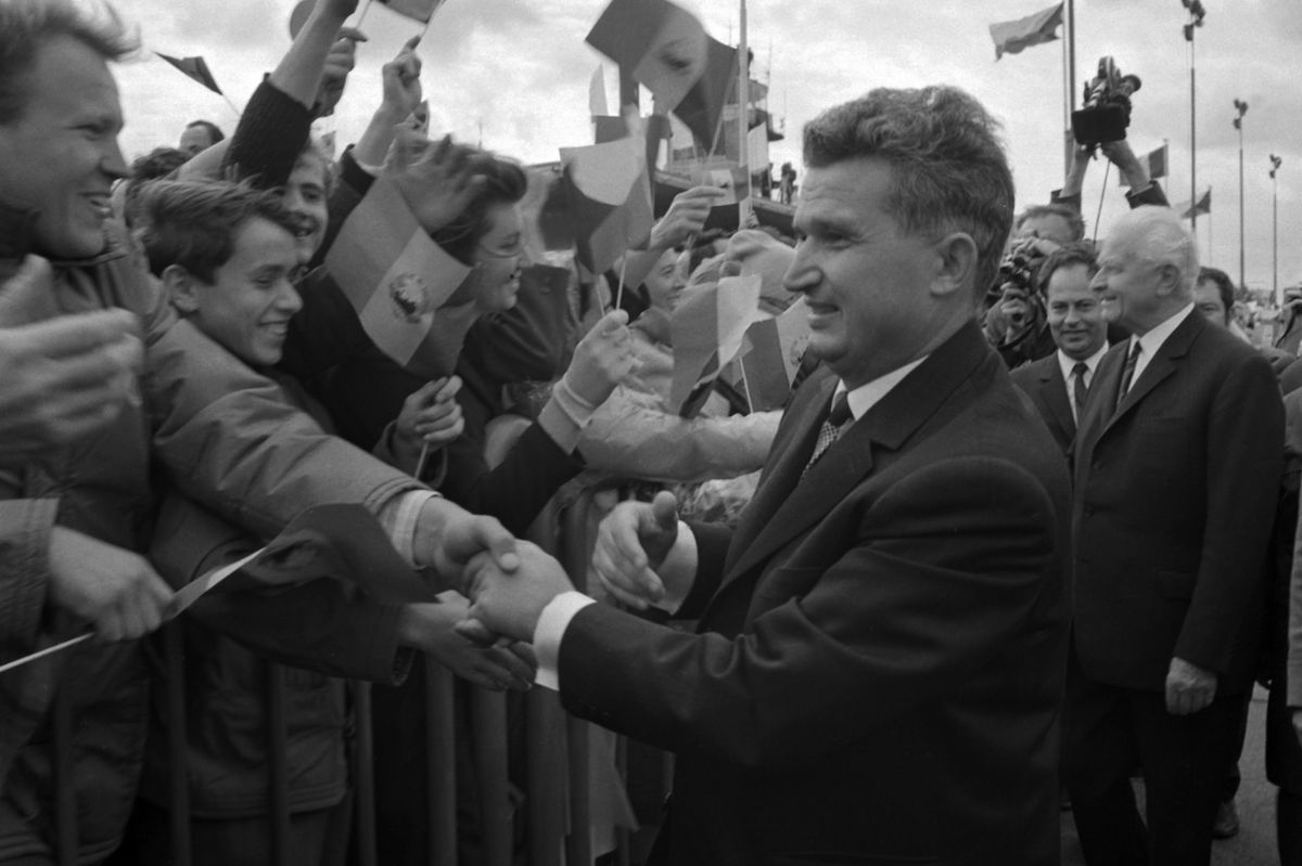 Dlouholetý rumunský vůdce Nicolae Ceaușescu s někdejším československým prezidentem Ludvíkem Svobodou, 15. srpna 1968
