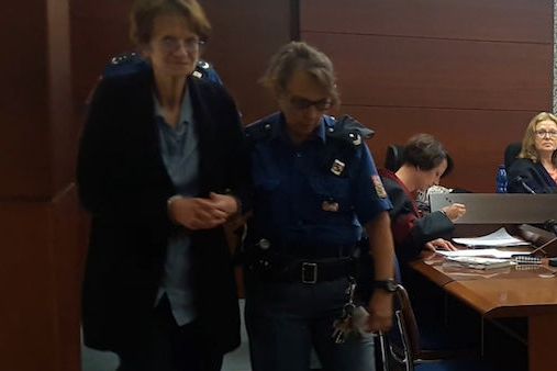 Obžalovaná Jitka Dušátková u libereckého soudu
