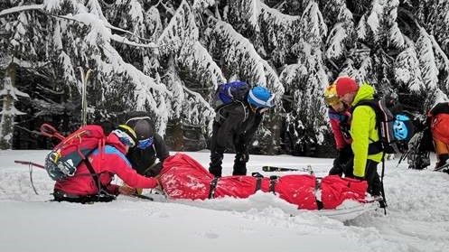 Zraněný skialpinista v Beskydech
