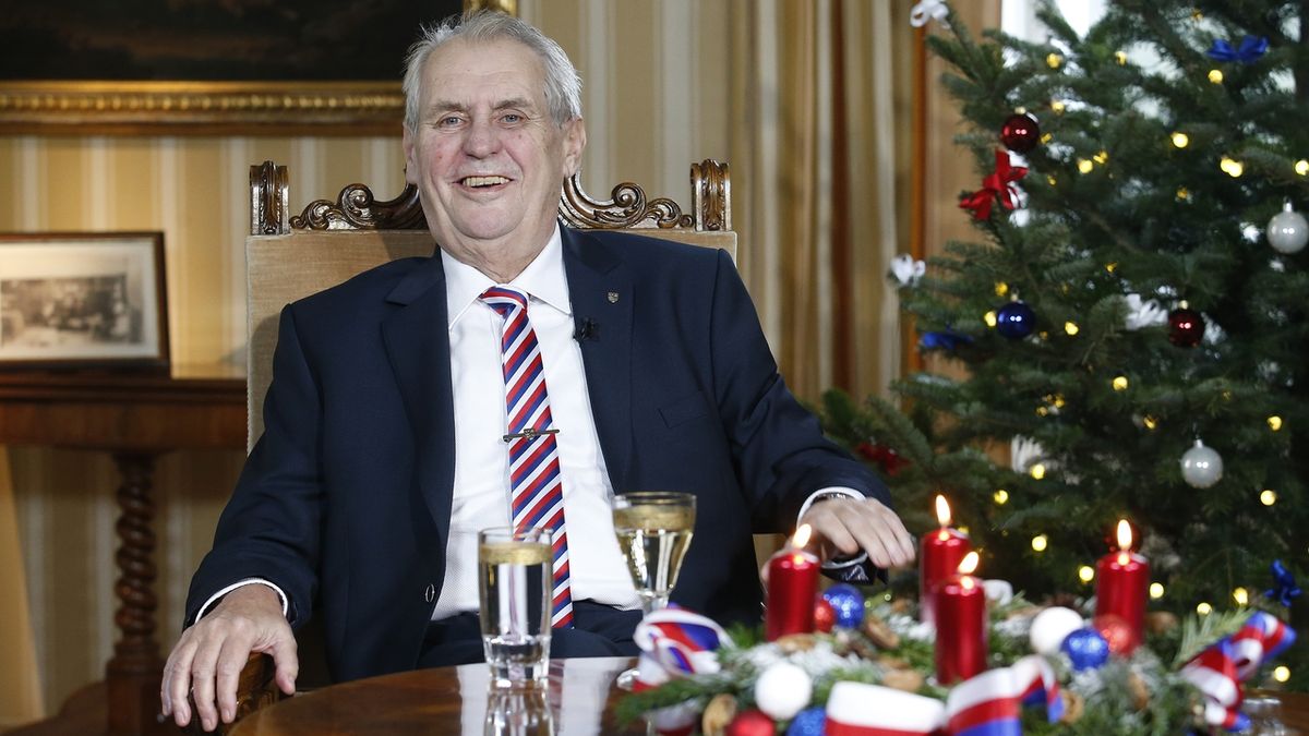 Prezident Miloš Zeman na zámku v Lánech pronesl vánoční poselství občanům České republiky.