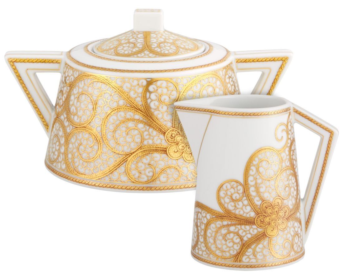 Motiv zlaté portugalské krajky zdobí porcelánovou řadu Mouraria, která každému stolu dodá pravý punc luxusu.