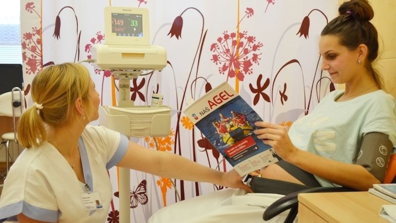 Porodnice valašskomeziříčské nemocnice pořídila pro své rodičky nový kardiotokograf