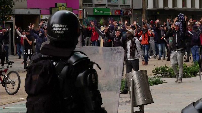 V Bogotě platí kvůli protestům noční zákaz vycházení