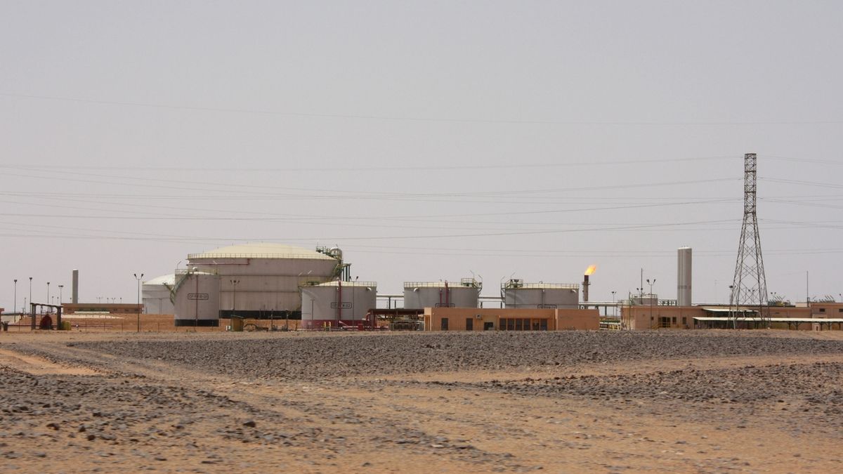 Libyjské ropné pole Al-Fíl. 