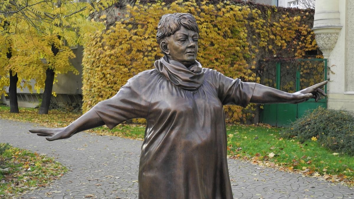 Kontroverzní sochu Špinarové Ostrava stále neprodala