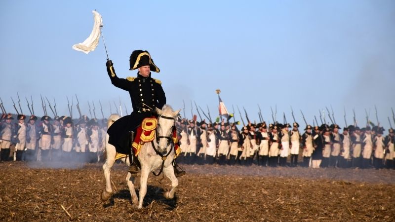 Organizátoři napoleonských akcí prohráli bitvu s koronavirem