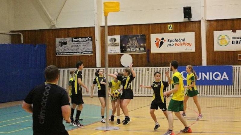Starší žáci v polovině korfbalové sezony: neporažený Prostějov nahánějí Znojmo a Brno