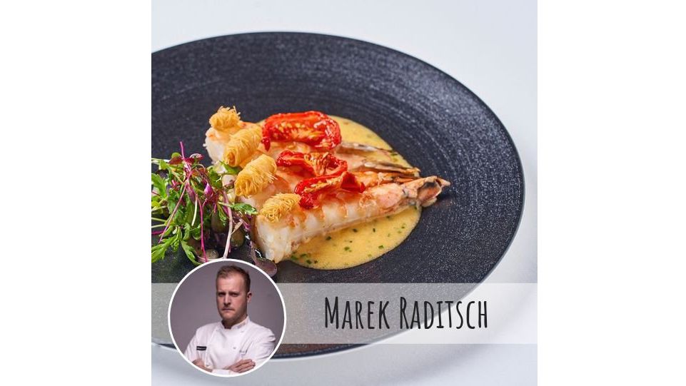 Dynamické vaření s Markem Raditschem - každé jeho jídlo má neskutečnou chuťovou pointu. Lze s ním zažít kulinární jízdu, Gourmet Academy 4400 Kč.