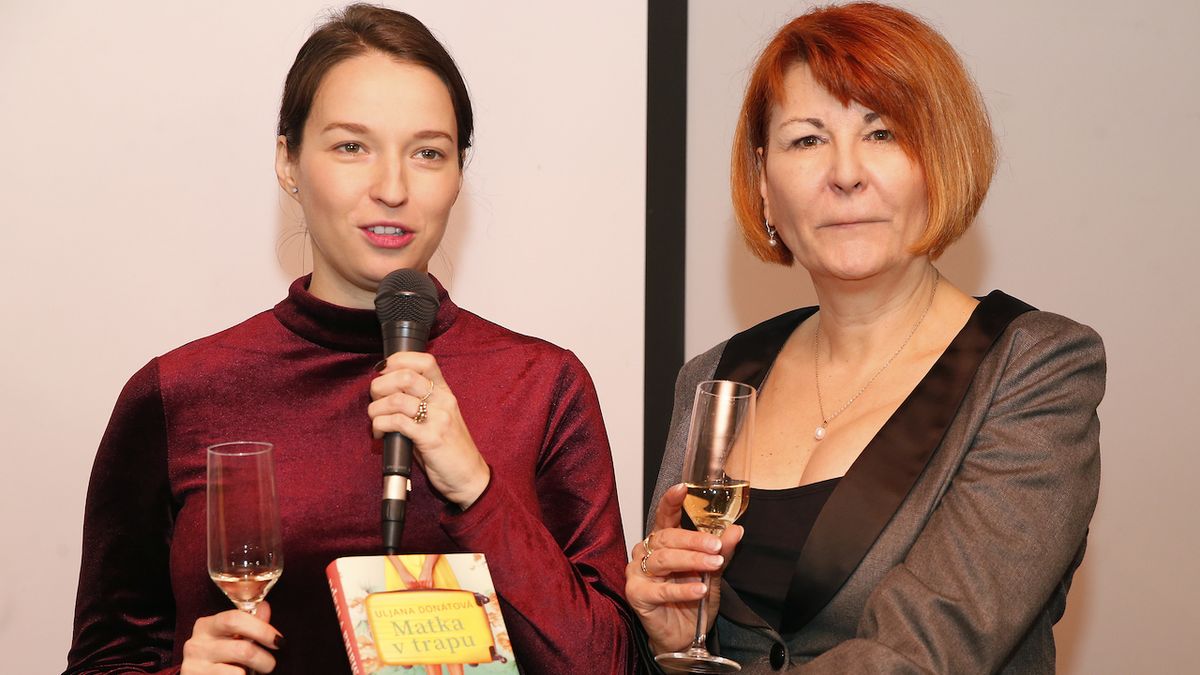 Kmotra knihy herečka Berenika Kohoutová a Uljana Donátová