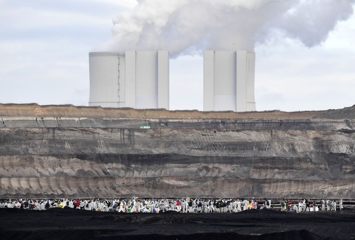 Demonstrace u uhelné elektrárny Lippendorf u Lipska