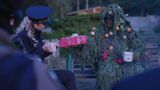 Vánoce, Vánoce přicházejí, vystříleli policisté na terče