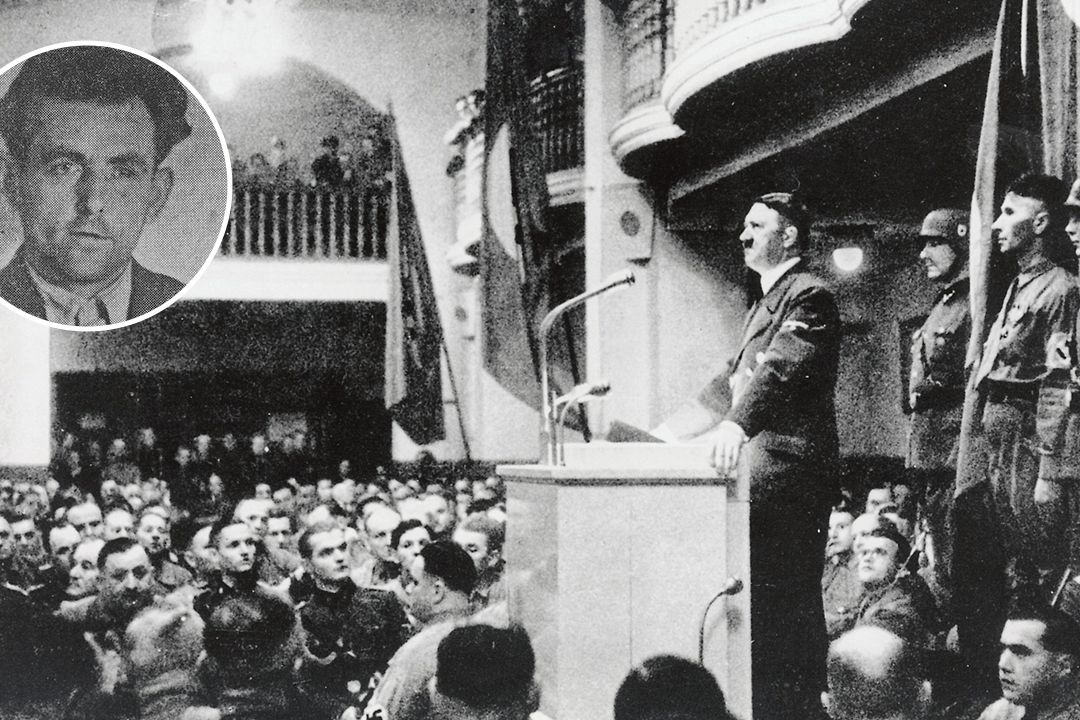 Adolf Hitler řeční 8. listopadu 1939 v Měšťanském pivovaru. Bomba od Georga Elsera (ve výřezu) byla ukryta za vůdcovými zády v pilíři, který kryje prapor s hákovým křížem.
