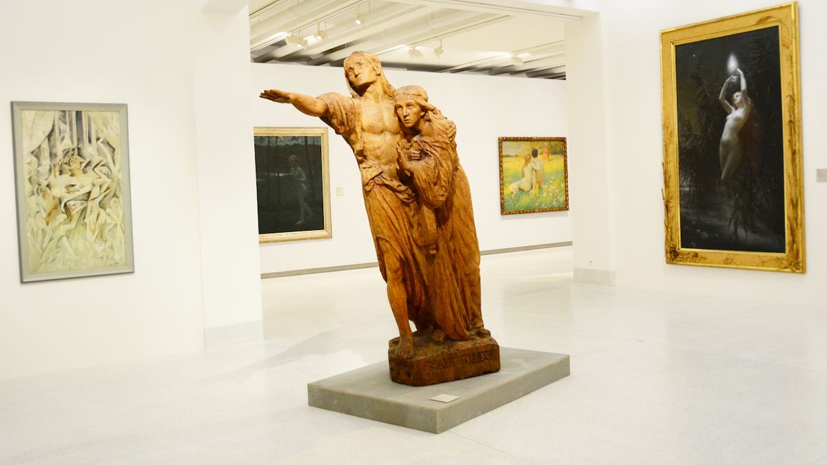 Dílo Františka Bílka Slepci je ukázkou moderního sochařství. 