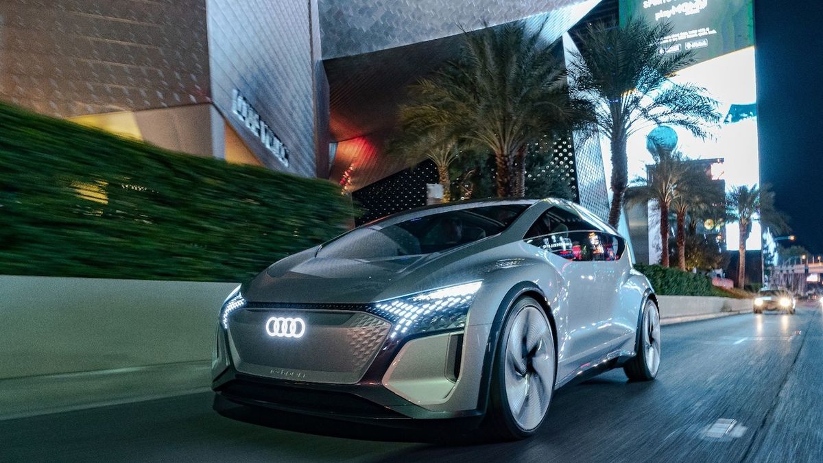 Koncept Audi s názvem AI:ME v ulicích Las Vegas