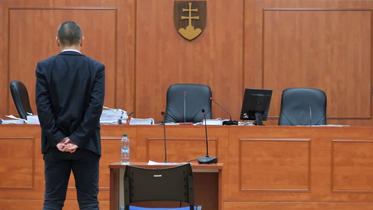 Svědek Peter Tóth - bývalý šéf kontrarozvědky slovenské civilní tajné služby SIS - o přestávce soudního přelíčení v kauze Kuciak