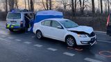 Auto smetlo na přechodu u Prahy chodkyni, na místě zemřela