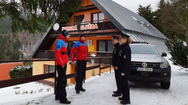 Na počátku lyžařské sezony byla za účelem prevence bezpečnosti navázána spolupráce horské služby a policie ČR.