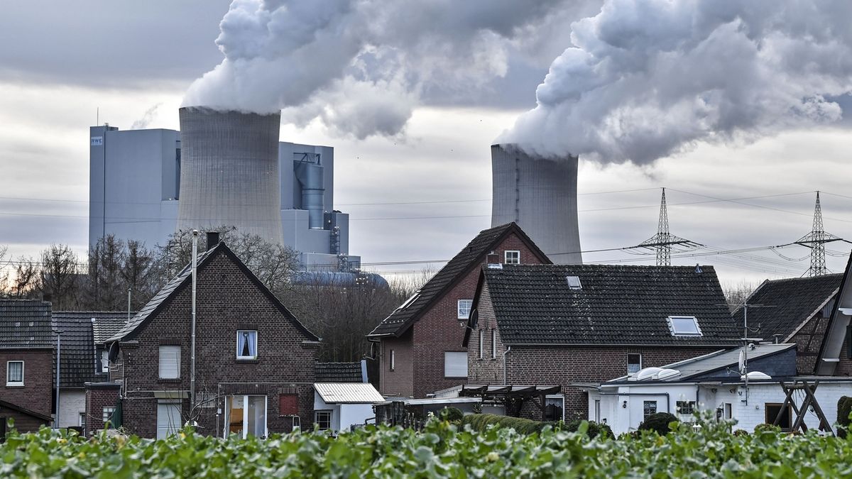 Německá energetika skončí s uhlím, na kompenzace půjde bilion