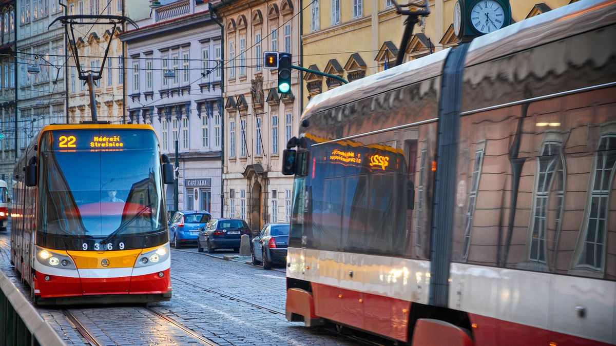 Tramvajový provoz v pražské Ječné se zastaví