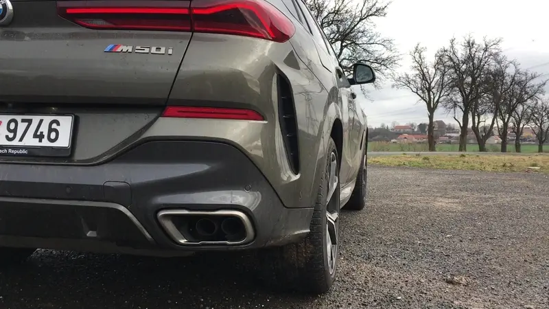 Test Bmw X6 M50i Pusobivy Navzdory Sve Nesmyslnosti Novinky Cz