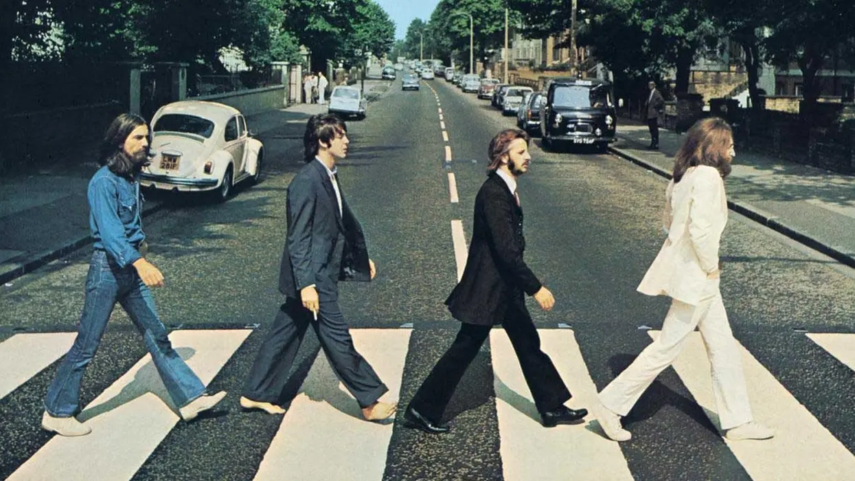 Přebal alba Abbey Road skupiny Beatles udělal z obyčejného přechodu vyhledávanou turistickou atrakci.