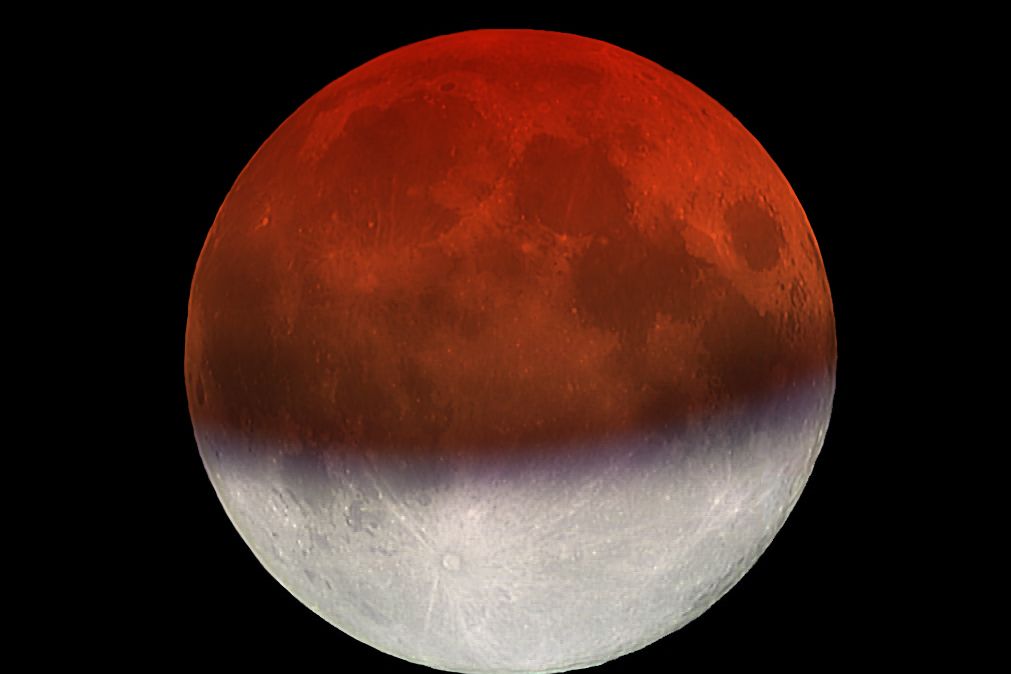 Simulační snímek maximální fáze zatmění Měsíce 16. července 2019